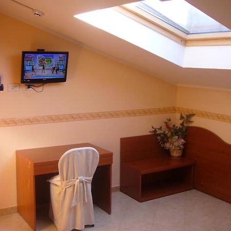 אלבנו לזיאלה Villa Altieri מראה חיצוני תמונה