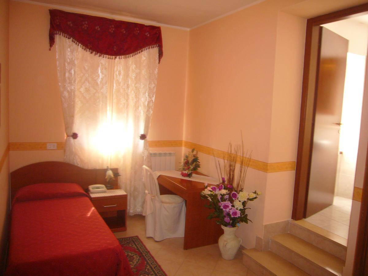 אלבנו לזיאלה Villa Altieri מראה חיצוני תמונה