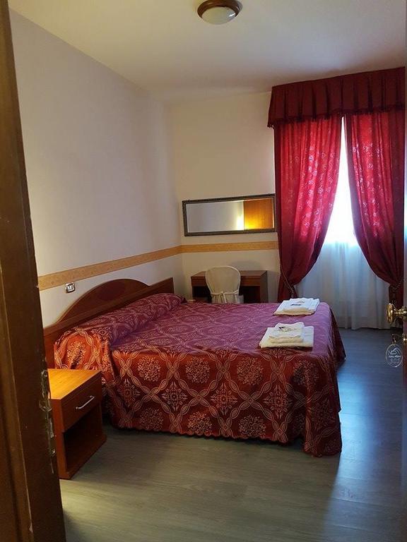 אלבנו לזיאלה Villa Altieri מראה חיצוני תמונה